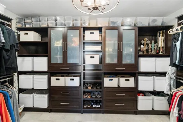 $1,799,000 | 560 Lake Viking Terrace, Gallatin, MO 64640