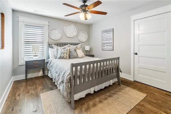 $1,799,000 | 560 Lake Viking Terrace, Gallatin, MO 64640