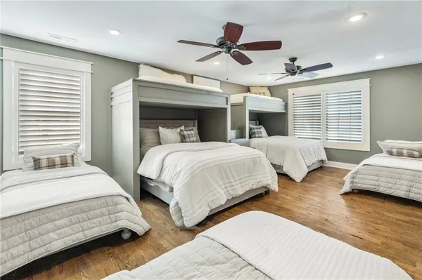 $1,799,000 | 560 Lake Viking Terrace, Gallatin, MO 64640