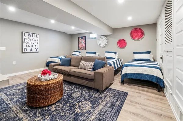 $1,799,000 | 560 Lake Viking Terrace, Gallatin, MO 64640