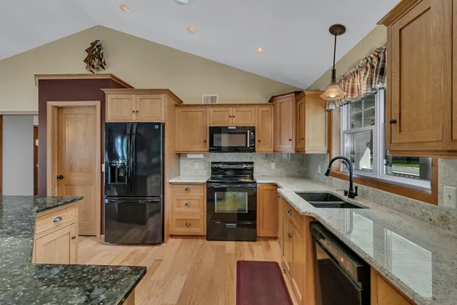 $489,900 | 1609 1st Street North, Cold Spring, MN 56320