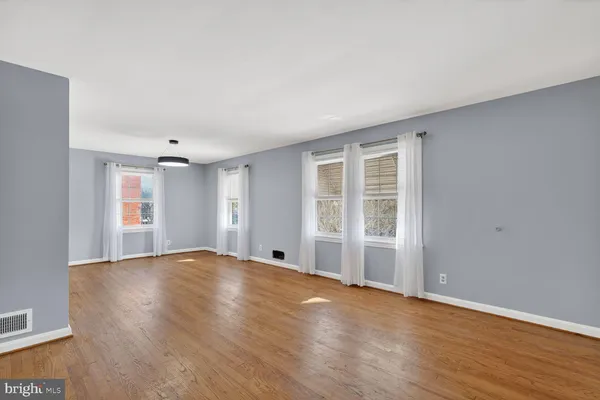 $1,150,000 | 2611 13th Road South, Arlington, VA 22204