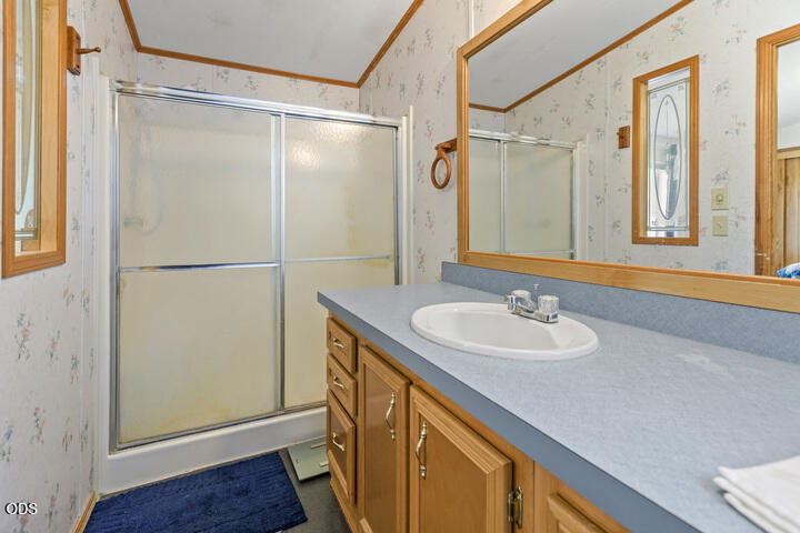 73745 Lower Imnaha Road Imnaha, OR 97842 - Photo 12 of 35 bath_1_720
