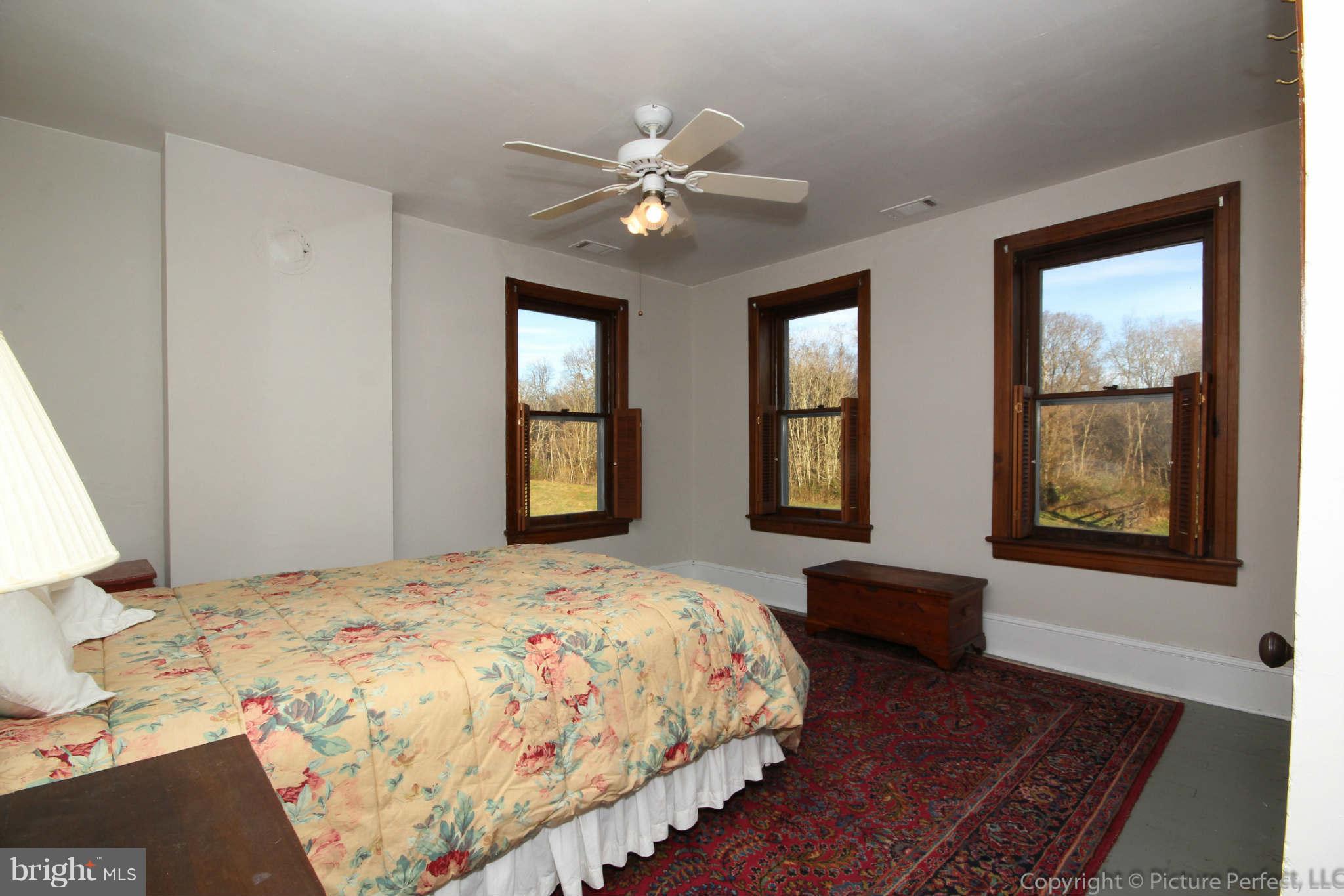 18546 Lappans Road Boonsboro, MD 21713 - Photo 18 of 30 Bedroom