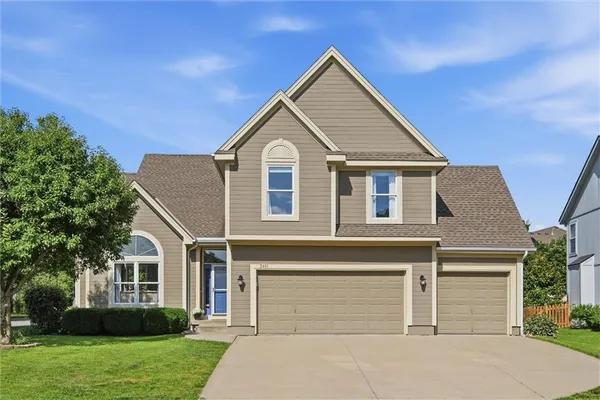 $455,000 | 2401 Southwest Tracker Lane, Lee's Summit, MO 64082