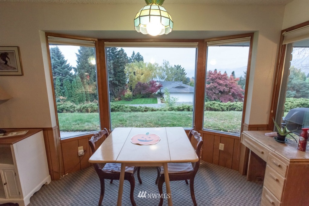 112 View Ridge Circle Wenatchee, WA 98801 - Photo 5 of 19 Gallery Image 5