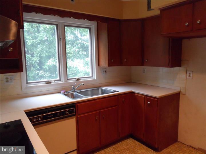 750 Hobbs Road Wayne, PA 19087 - Photo 3 of 25
