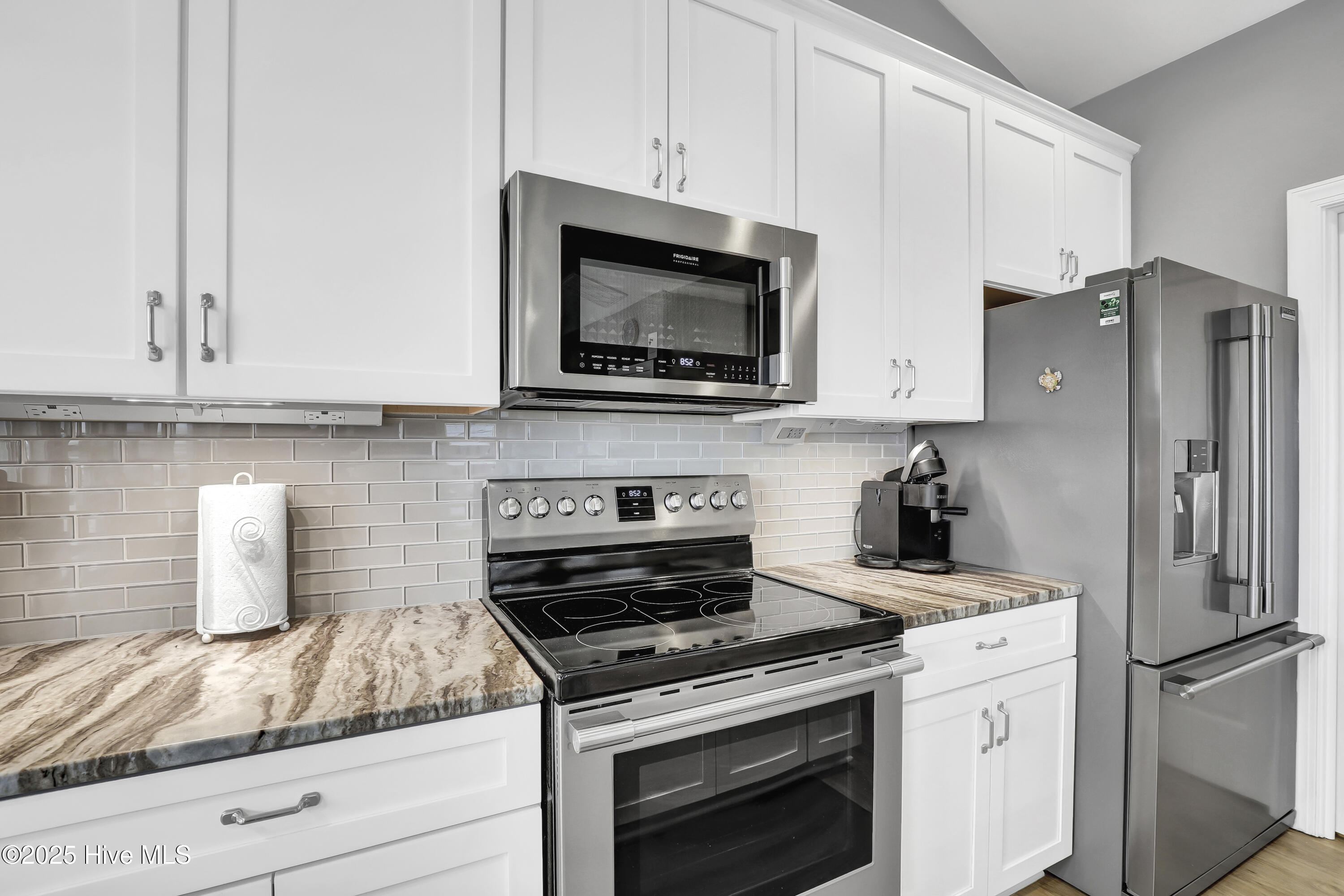 140 Atkinson Road Surf City, NC 28445 - Photo 10 of 47 6G8A3855(1)