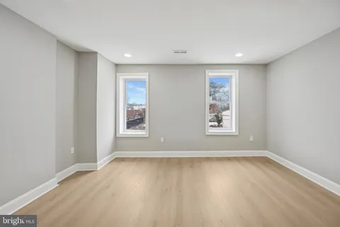 $270,000 | 220 Central Avenue, Chester, PA 19013