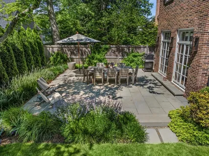 $2,100,000 | 870 Bryant Avenue, Winnetka, IL 60093