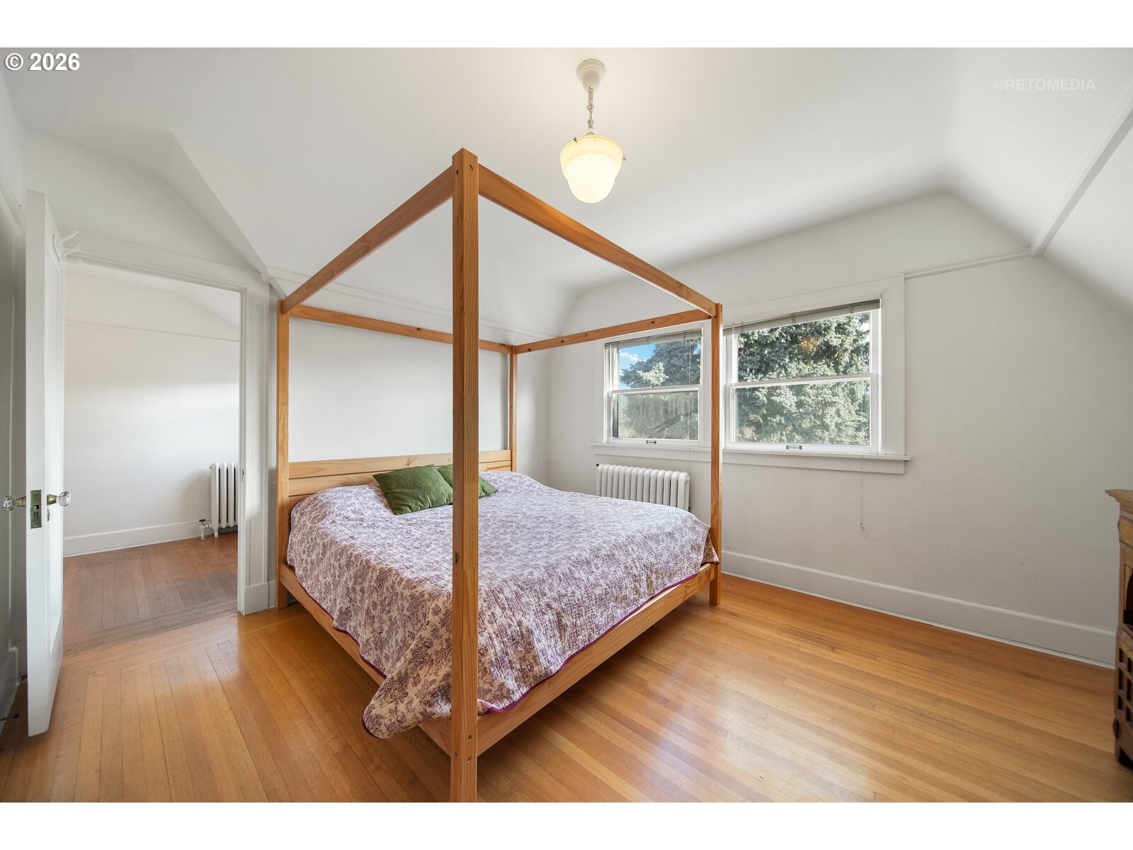 6533 Southwest 34th Avenue Portland, OR 97239 - Photo 27 of 48 Bedroom, Owner's Suite