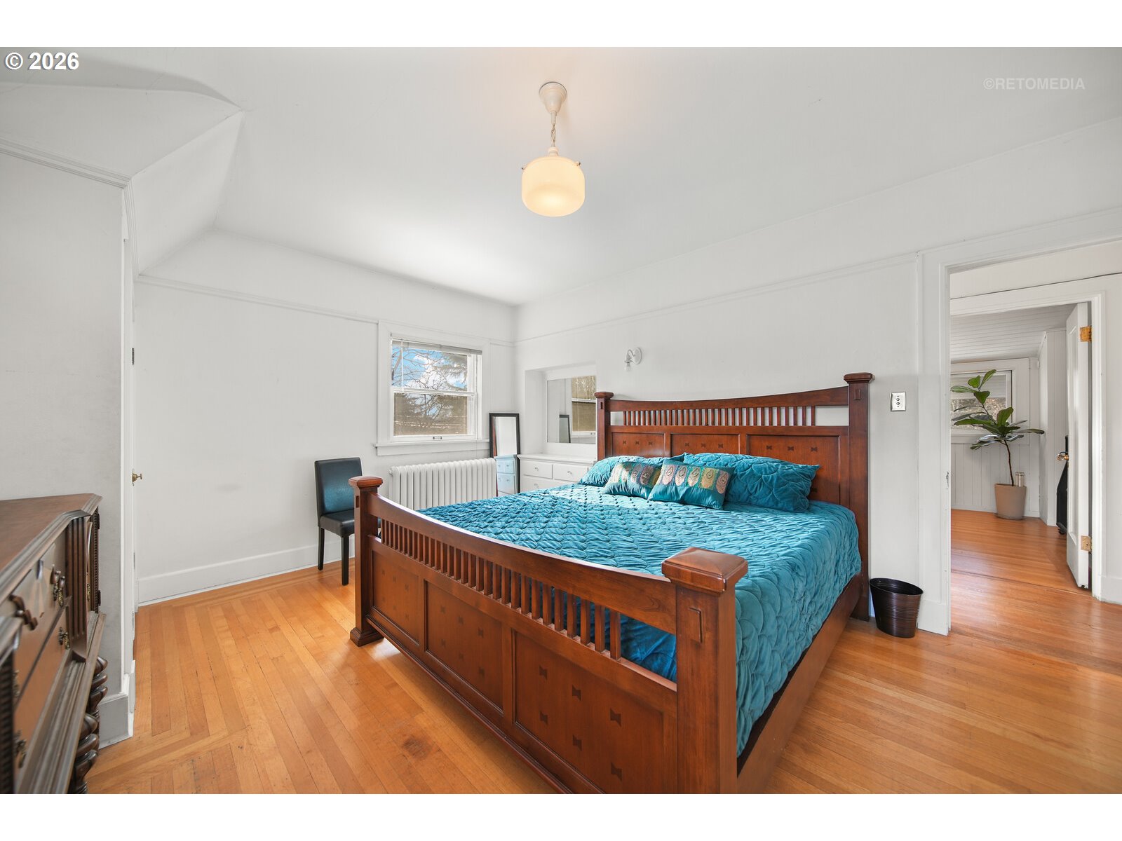 6533 Southwest 34th Avenue Portland, OR 97239 - Photo 34 of 48 Bedroom