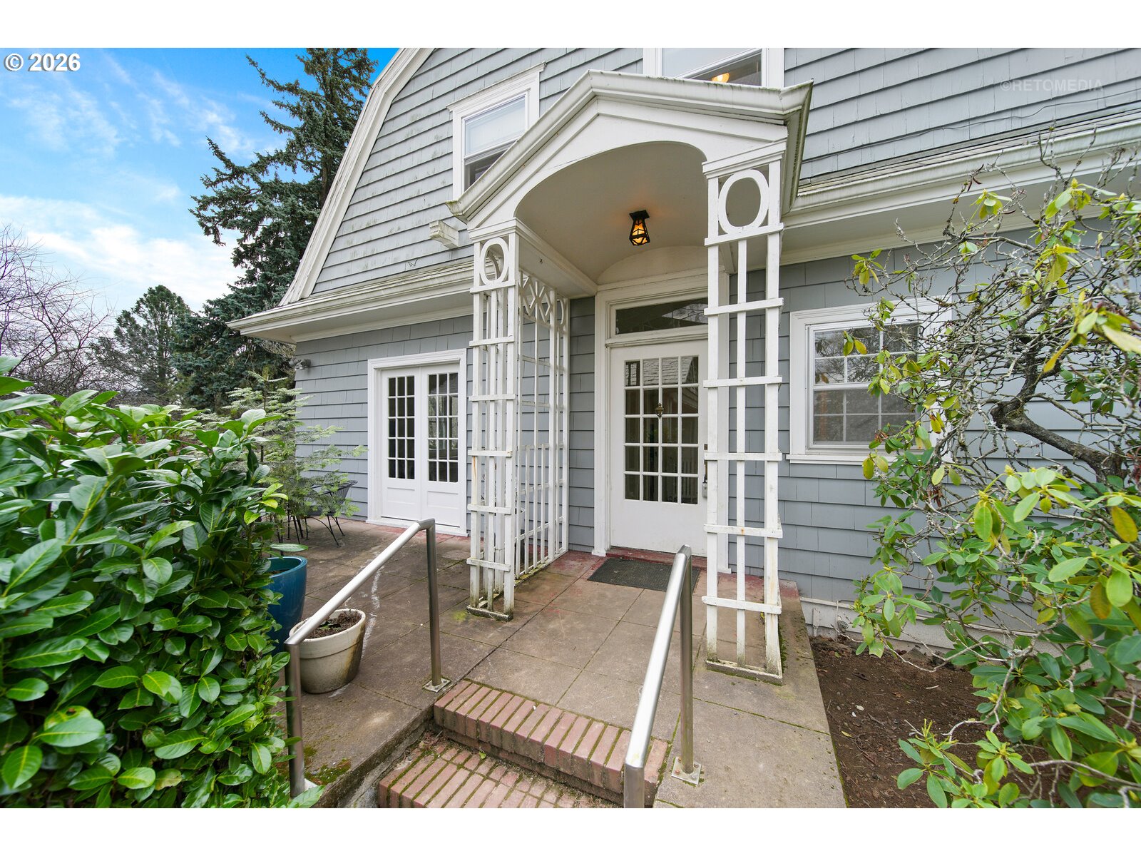 6533 Southwest 34th Avenue Portland, OR 97239 - Photo 4 of 48 Entrance/Foyer