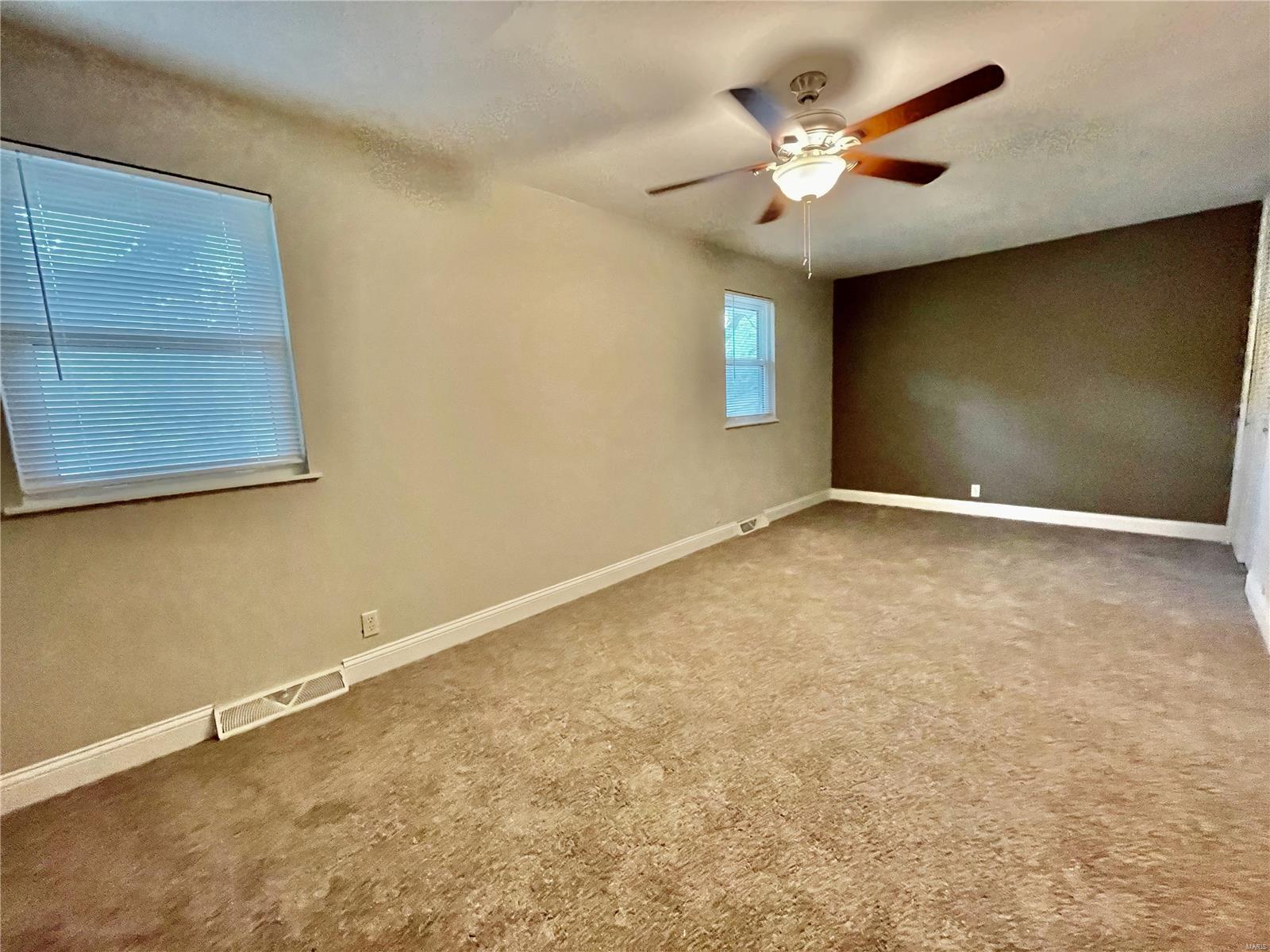 9637 Ridge Heights Road Fairview Heights, IL 62208 - Photo 13 of 35 Gallery Image 13