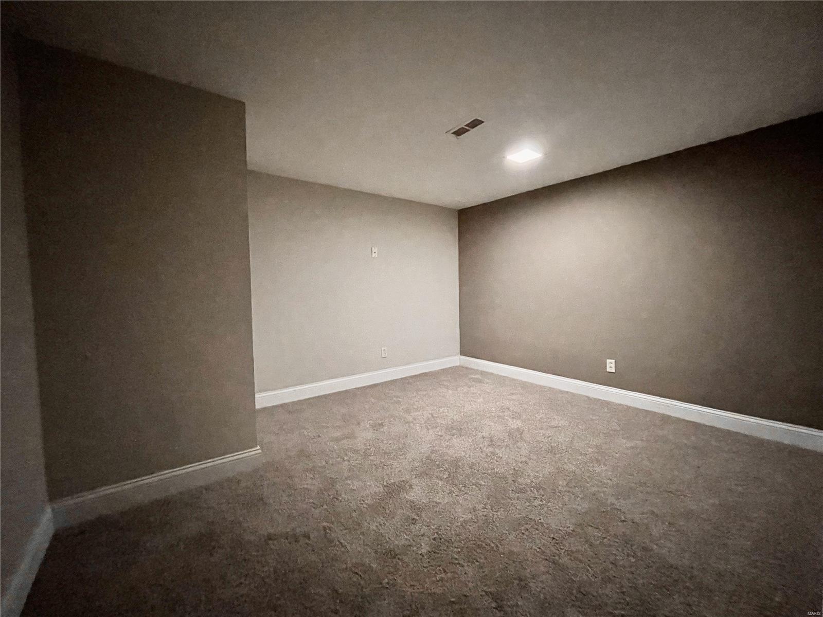 9637 Ridge Heights Road Fairview Heights, IL 62208 - Photo 19 of 35 Gallery Image 19