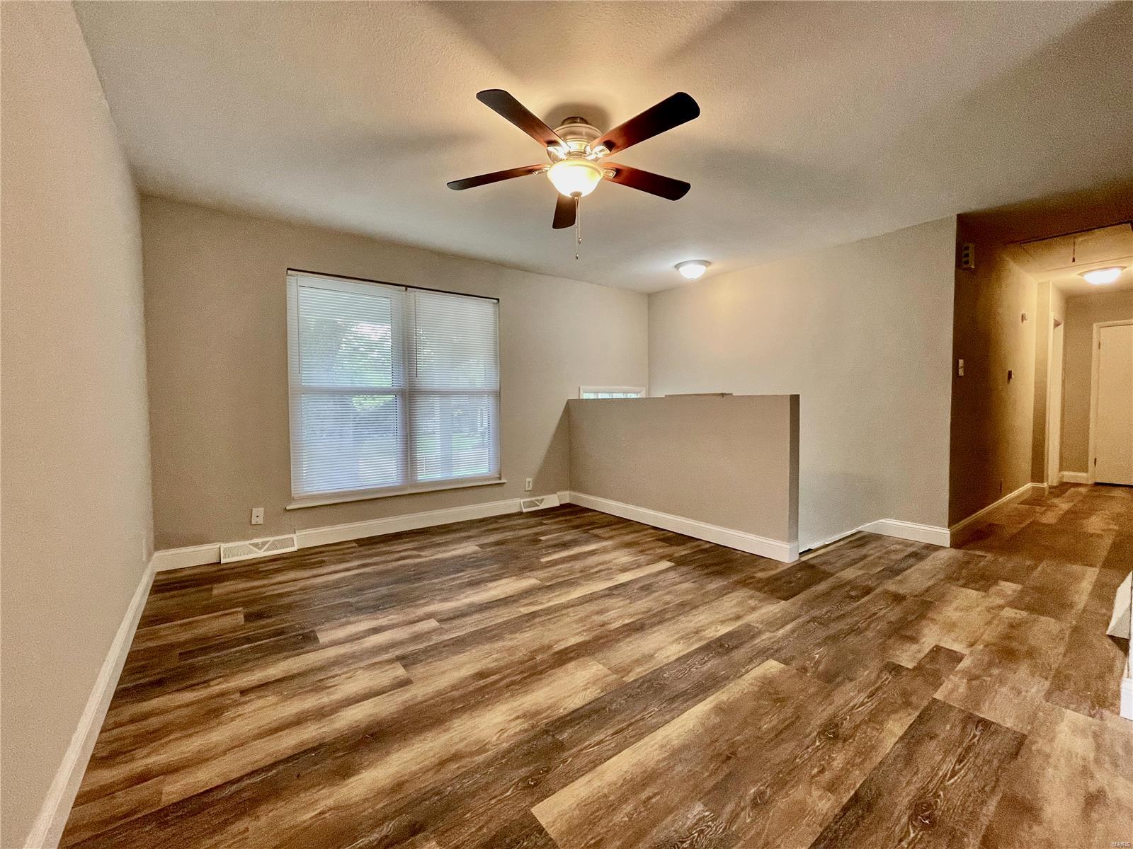 9637 Ridge Heights Road Fairview Heights, IL 62208 - Photo 3 of 35 Gallery Image 3