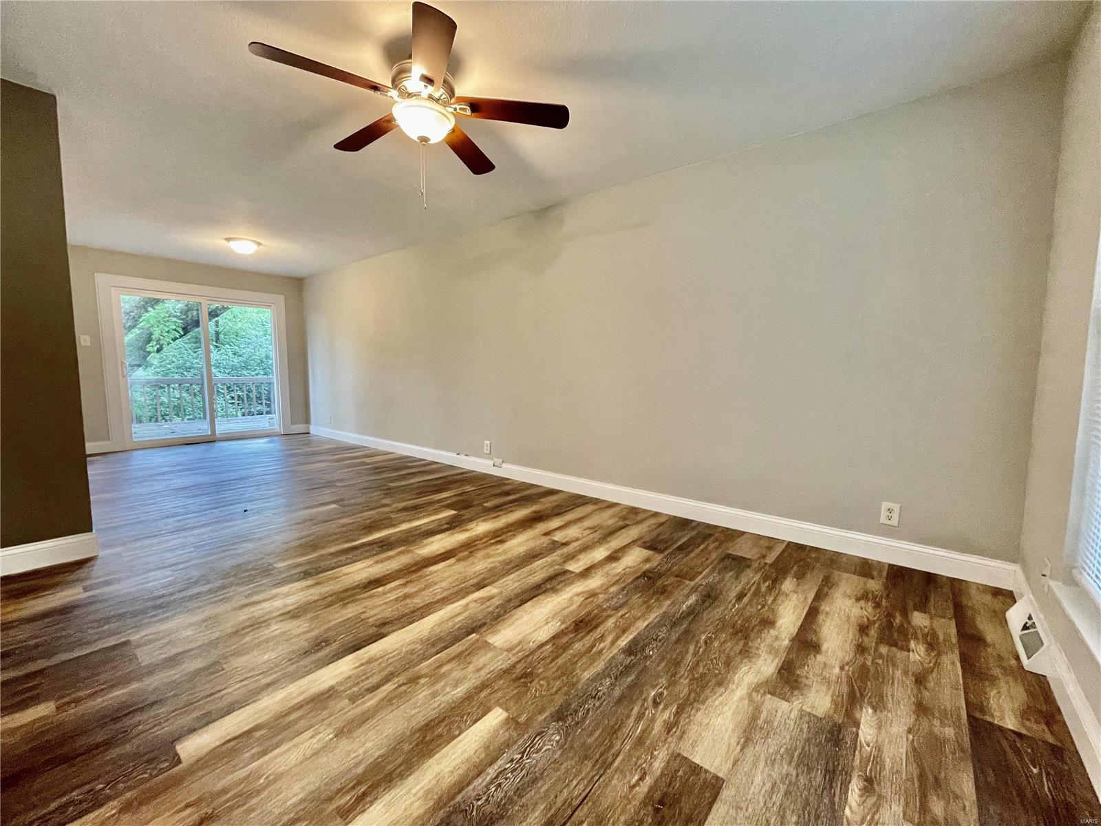 9637 Ridge Heights Road Fairview Heights, IL 62208 - Photo 4 of 35 Gallery Image 4