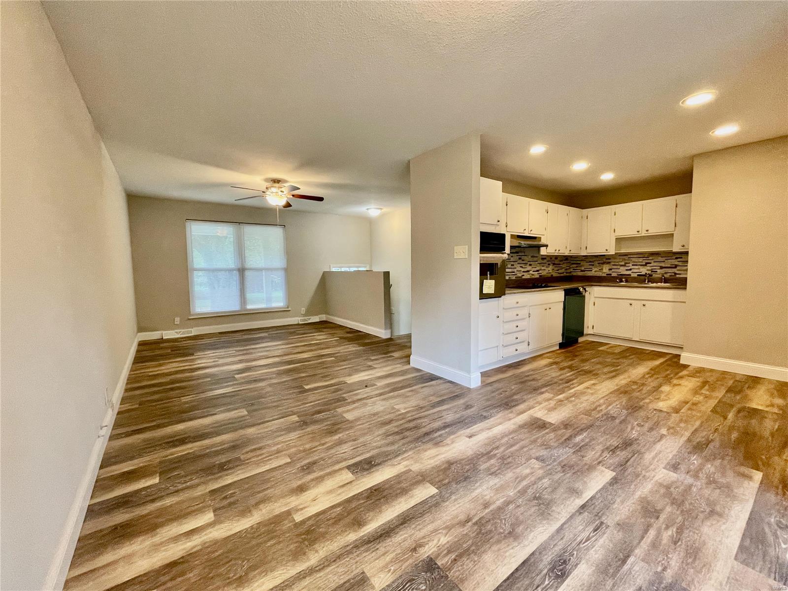 9637 Ridge Heights Road Fairview Heights, IL 62208 - Photo 7 of 35 Gallery Image 7