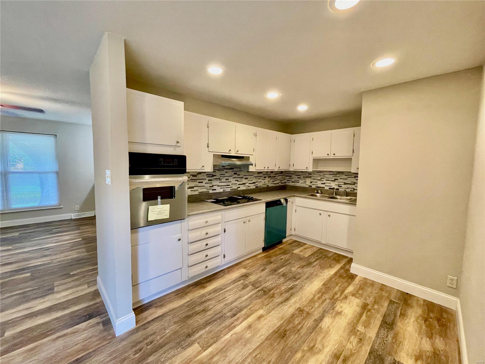 9637 Ridge Heights Road Fairview Heights, IL 62208 - Photo 9 of 35 Gallery Image 9