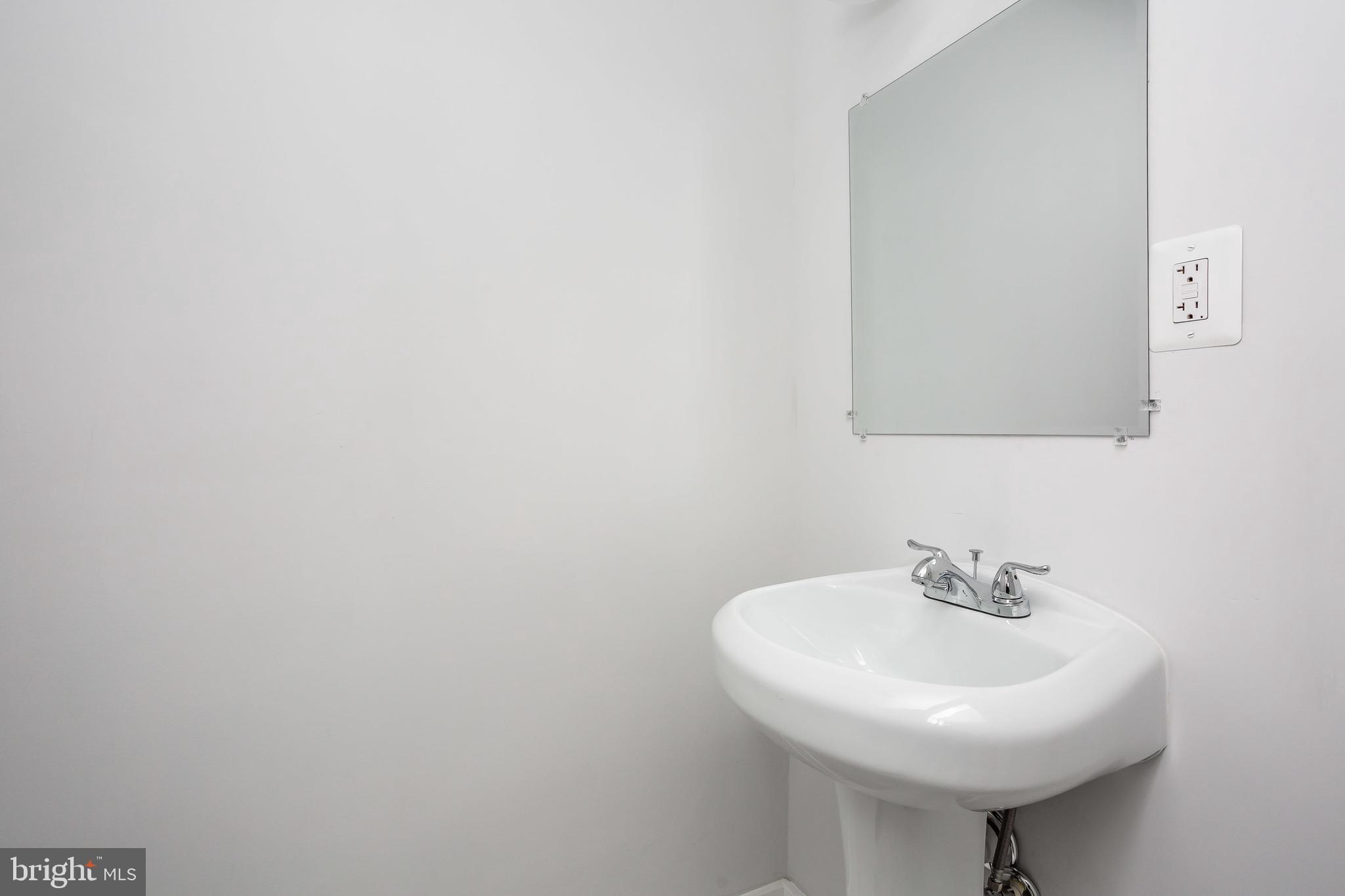 4024 Ridgecroft Road Baltimore, MD 21206 - Photo 22 of 44