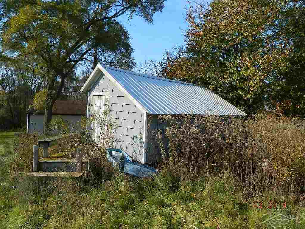 1221 West Vassar Road Reese, MI 48757 - Photo 4 of 4 31220597-3.JPG