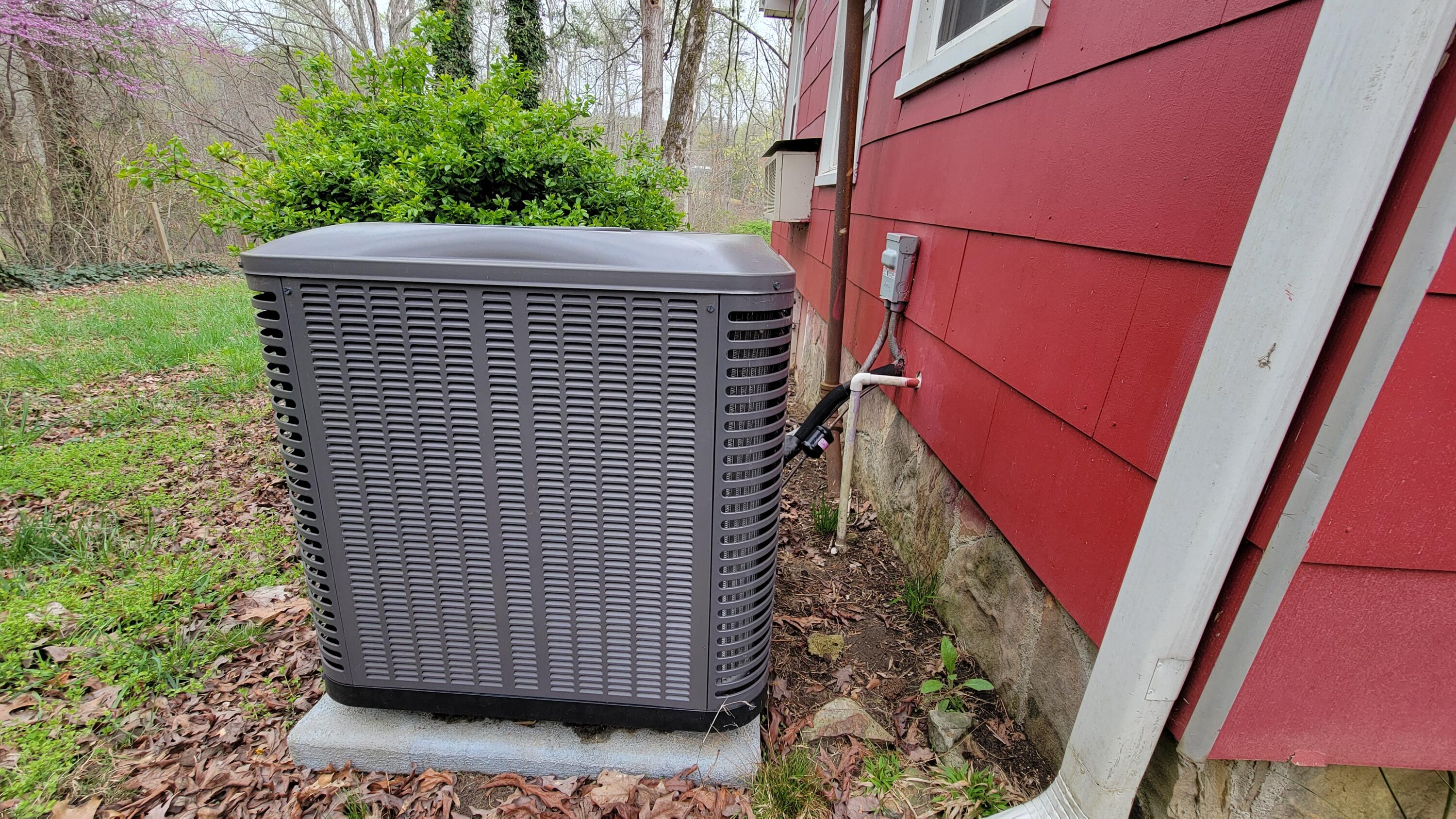 2881 Shut In Gap Road Spring City, TN 37381 - Photo 25 of 38 20250402_120329