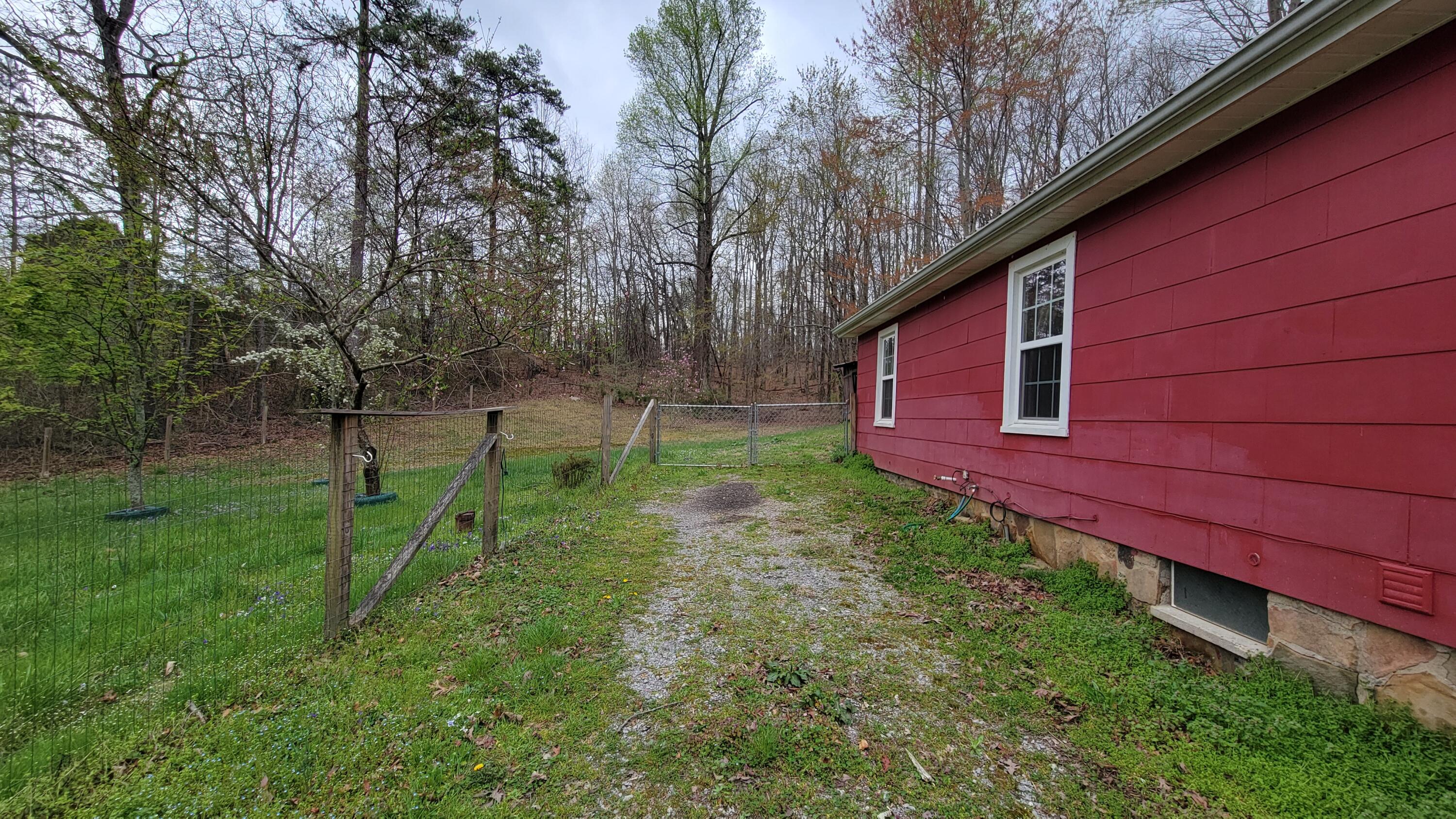 2881 Shut In Gap Road Spring City, TN 37381 - Photo 10 of 38 20250402_120644
