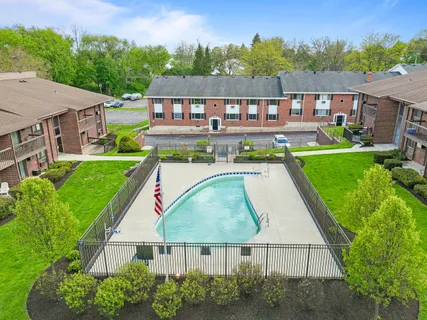 $295,000 | 1270 Wisconsin Street, Unit 211, Lake Geneva, WI 53147