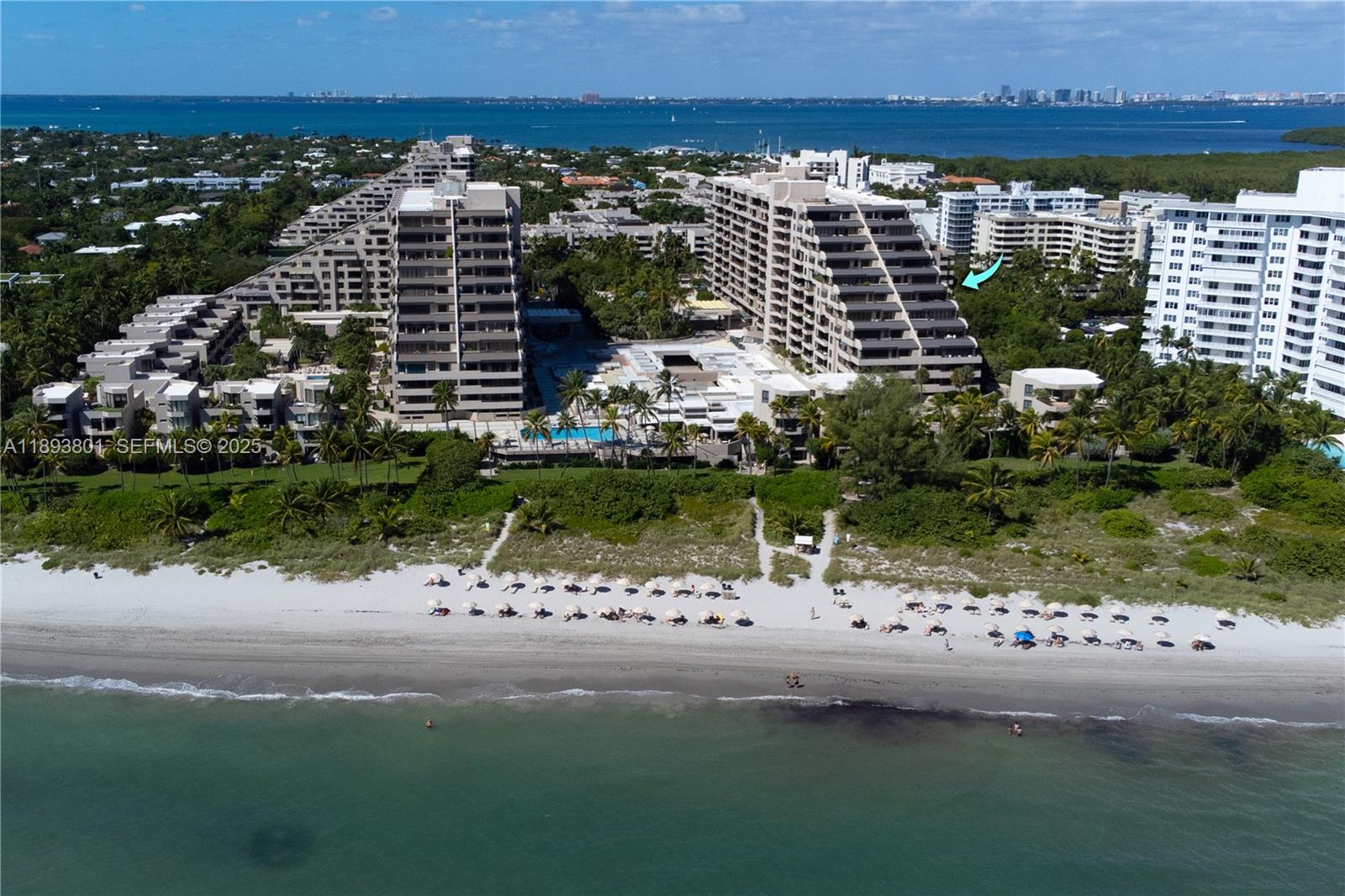 251 Crandon Boulevard, Unit 441 Key Biscayne, FL 33149 - Photo 27 of 28 a view of a city