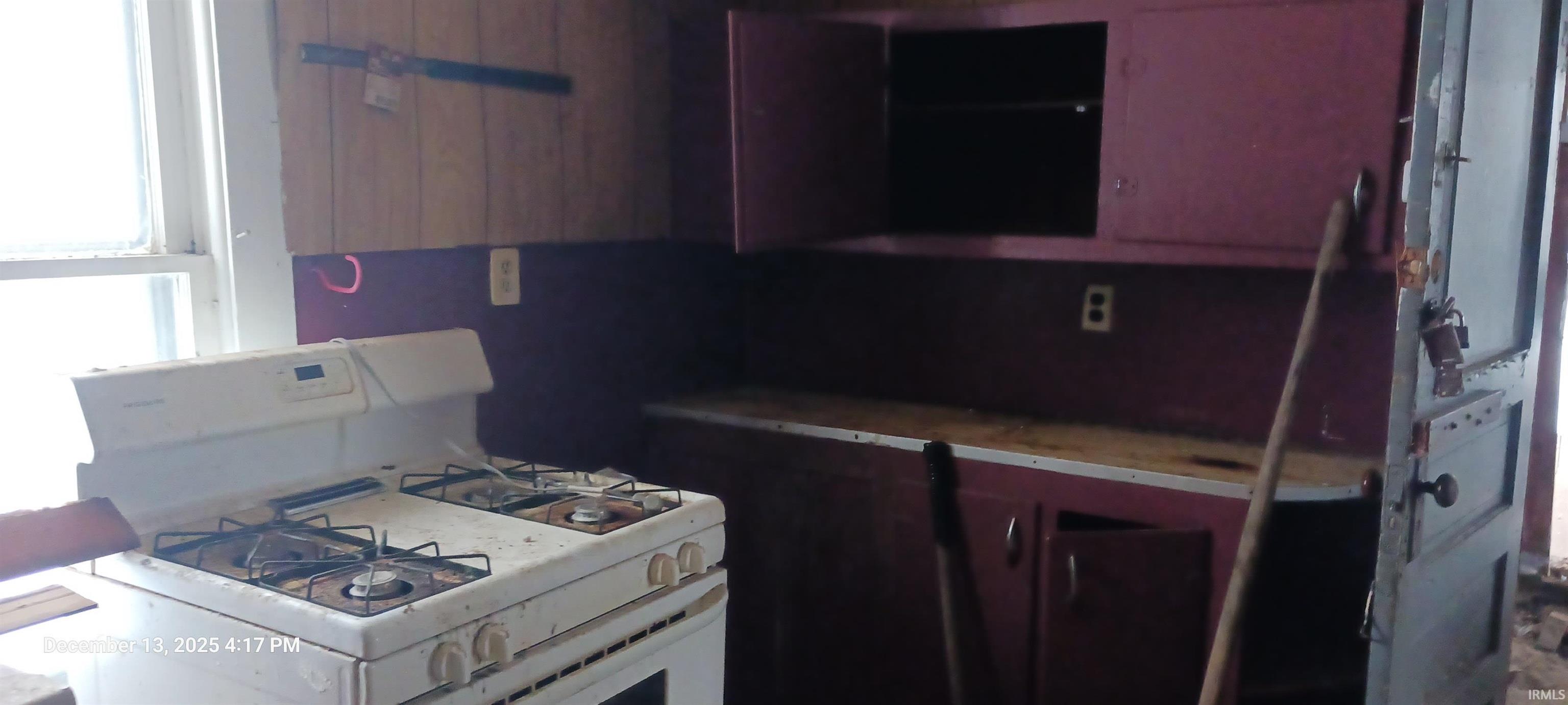 11645 East 1st Street Bicknell, IN 47512 - Photo 8 of 25