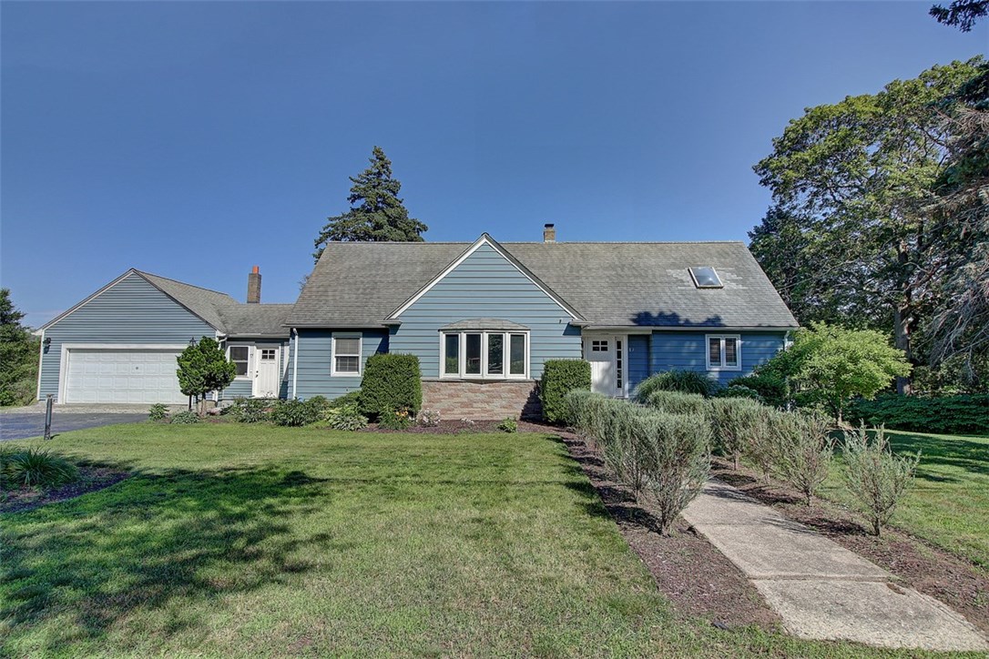 17 Old River Road Barrington, RI 02806 - Photo 2 of 32
