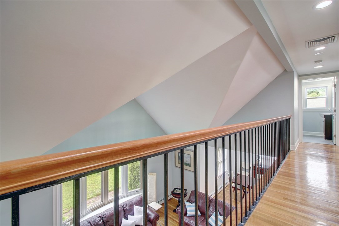 17 Old River Road Barrington, RI 02806 - Photo 23 of 32