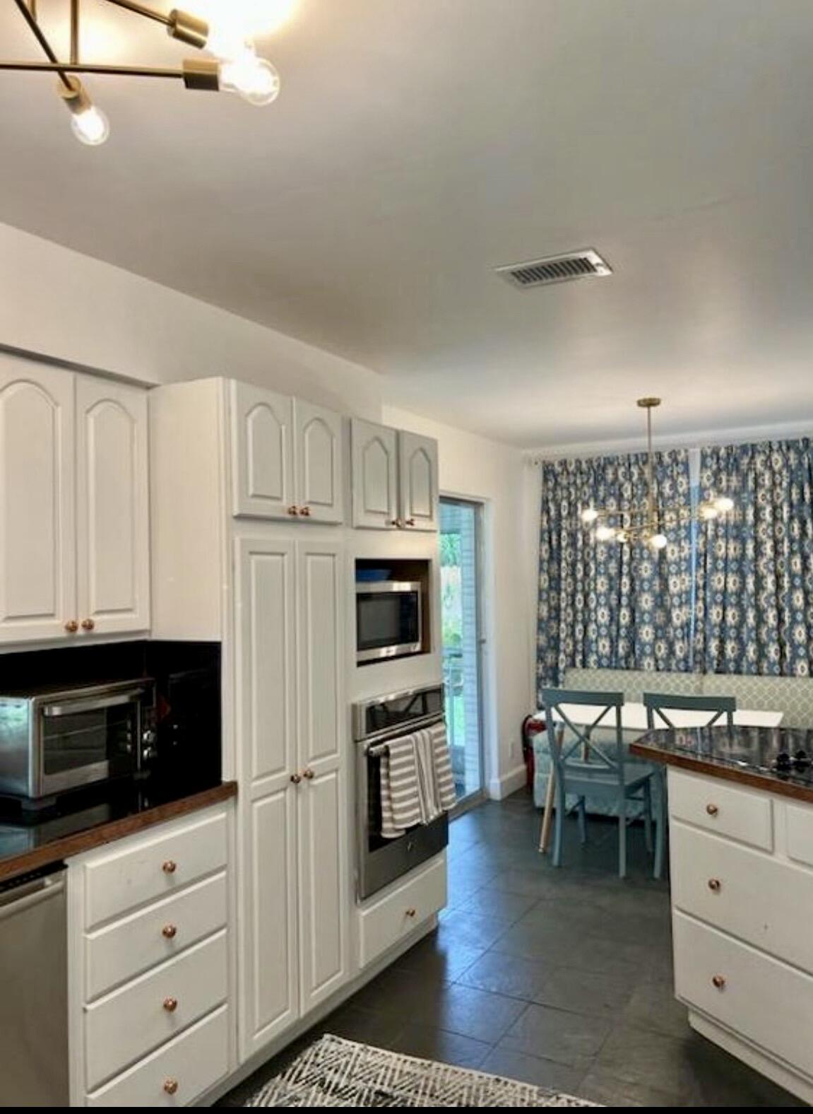 301 Southwest 8th Terrace Boca Raton, FL 33486 - Photo 8 of 22 IMG_2182