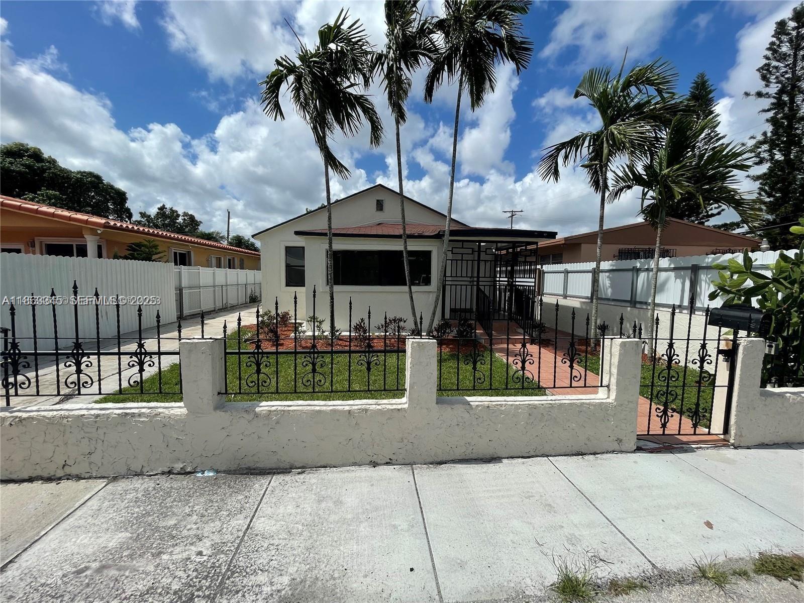 508 East 40th Street Hialeah, FL 33013 - Photo 3 of 8
