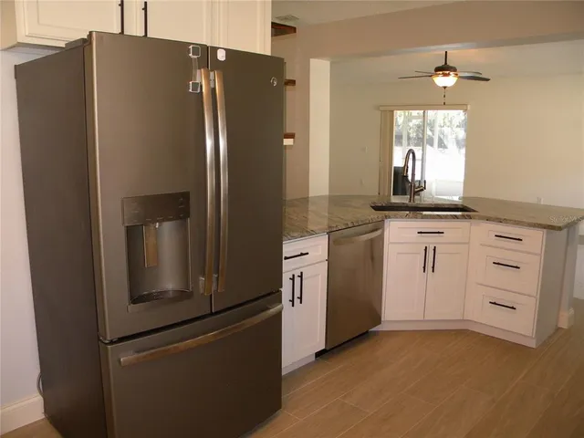 $2,500 | 1821 Corner Meadow Circle, Orlando, FL 32820