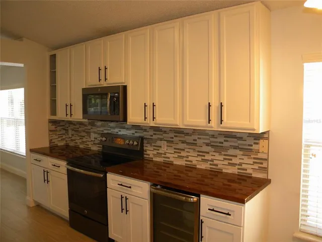 $2,500 | 1821 Corner Meadow Circle, Orlando, FL 32820