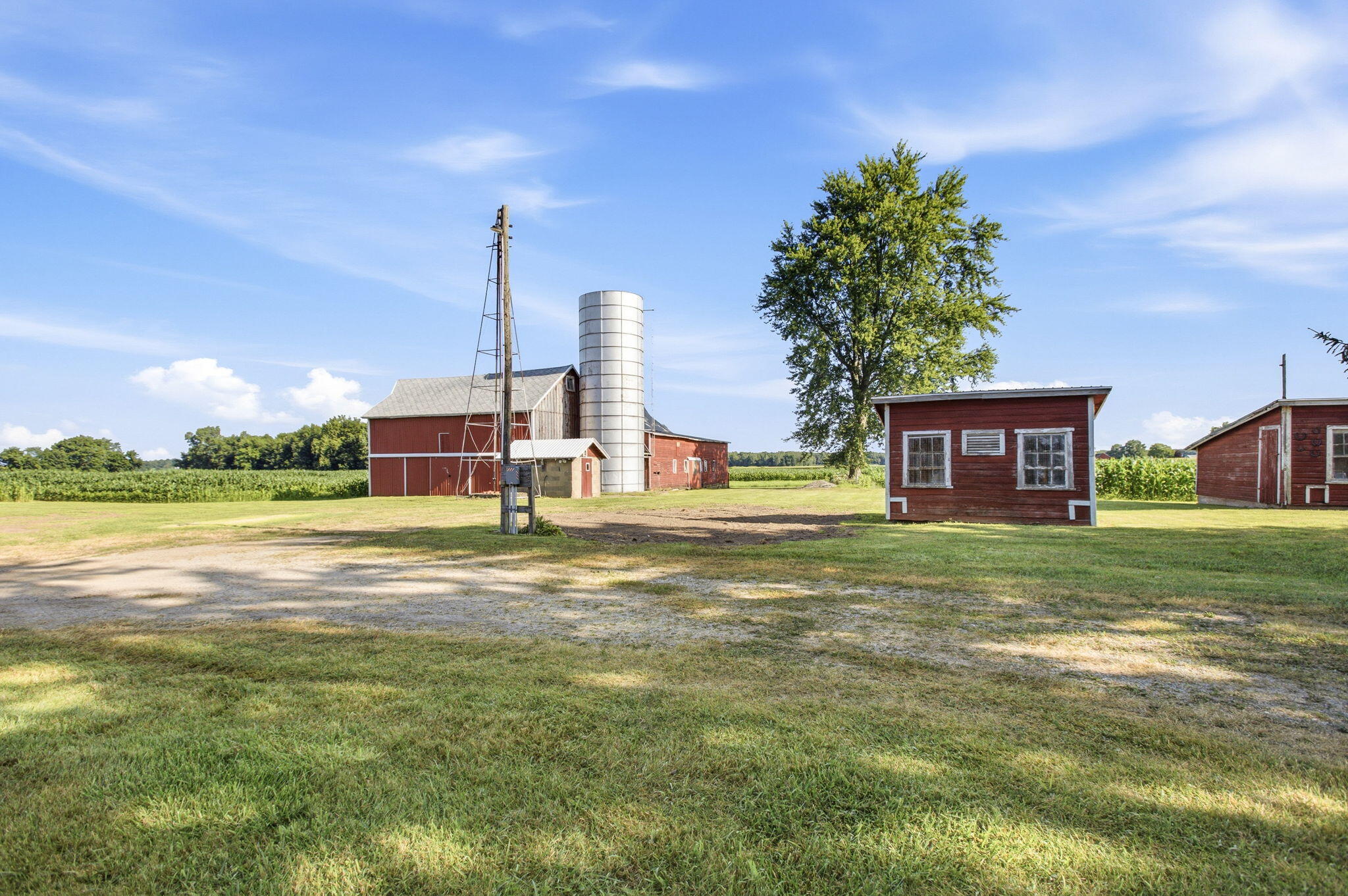4985 West Gilpin Road Three Oaks, MI 49128 - Photo 43 of 62 Barn 1