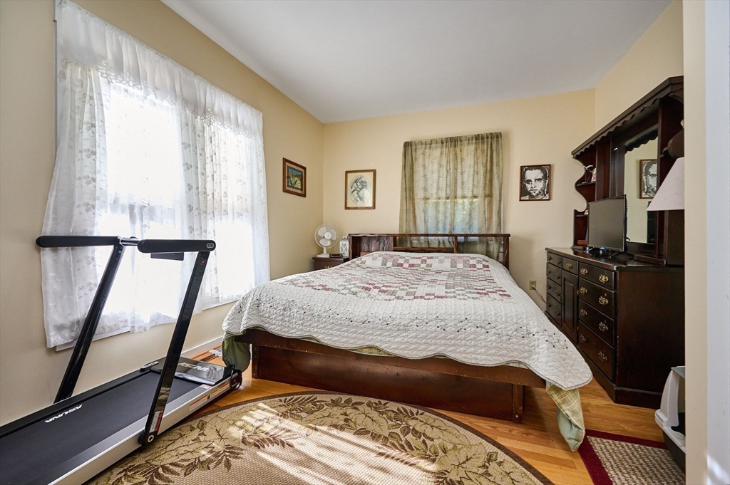 86 Lyman Road Northampton, MA 01060 - Photo 11 of 25