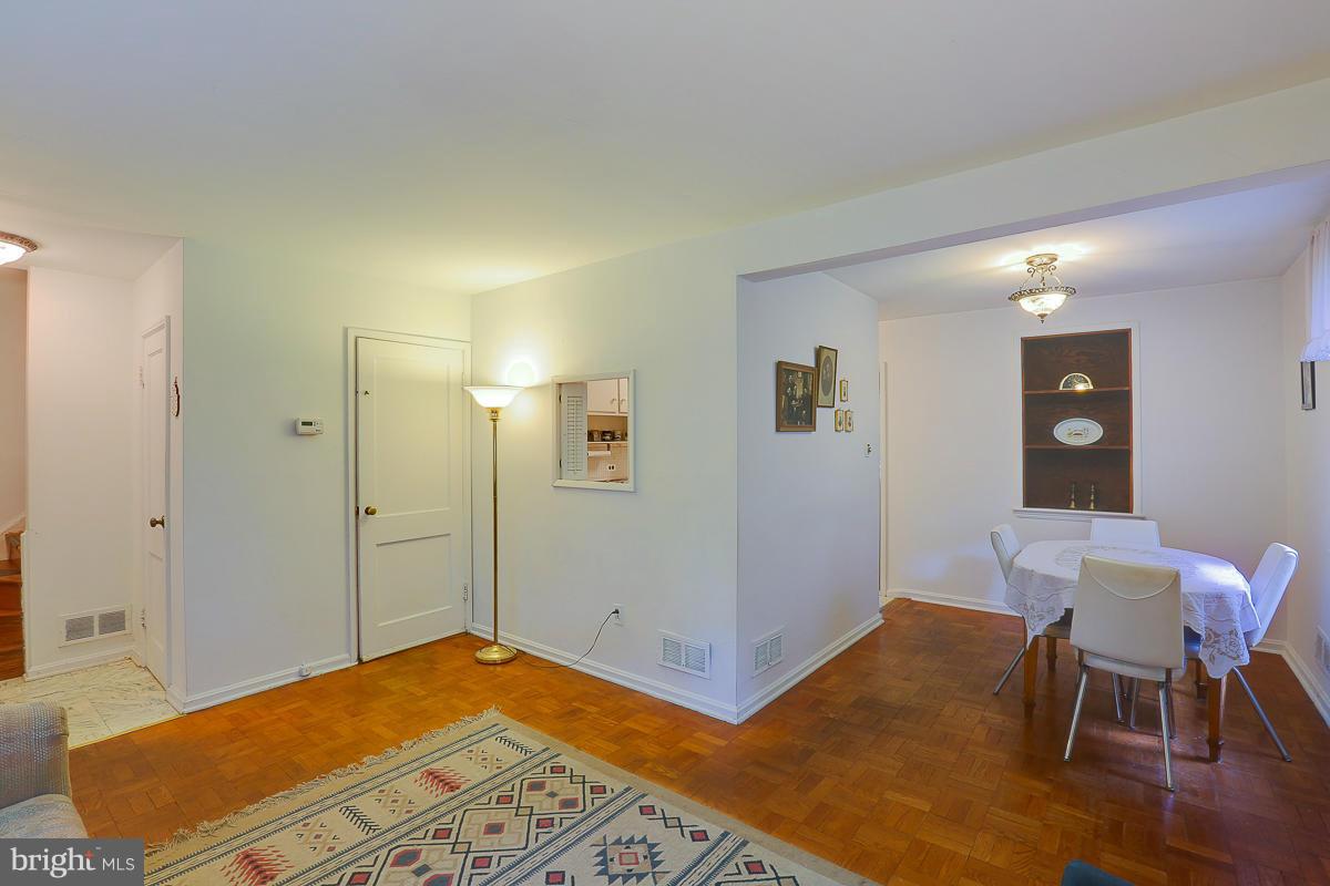 1025 Carson Street Silver Spring, MD 20901 - Photo 5 of 16 Interior (General)