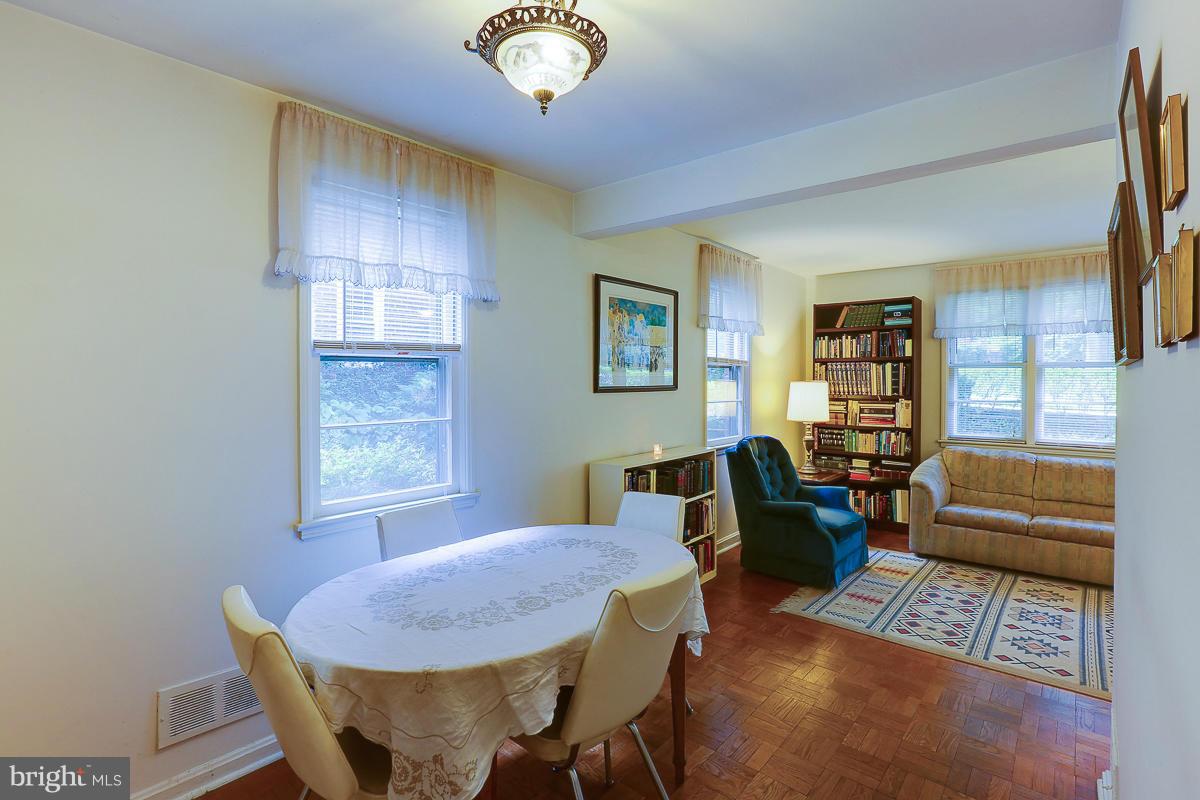 1025 Carson Street Silver Spring, MD 20901 - Photo 6 of 16 Dining Room