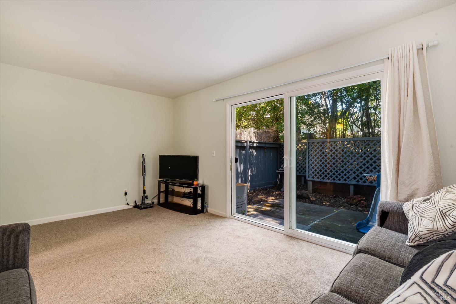 1506 Townview Avenue Santa Rosa, CA 95405 - Photo 15 of 47