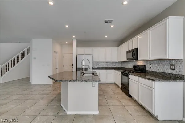$2,487 | 1027 Huckburn Avenue, Henderson, NV 89015