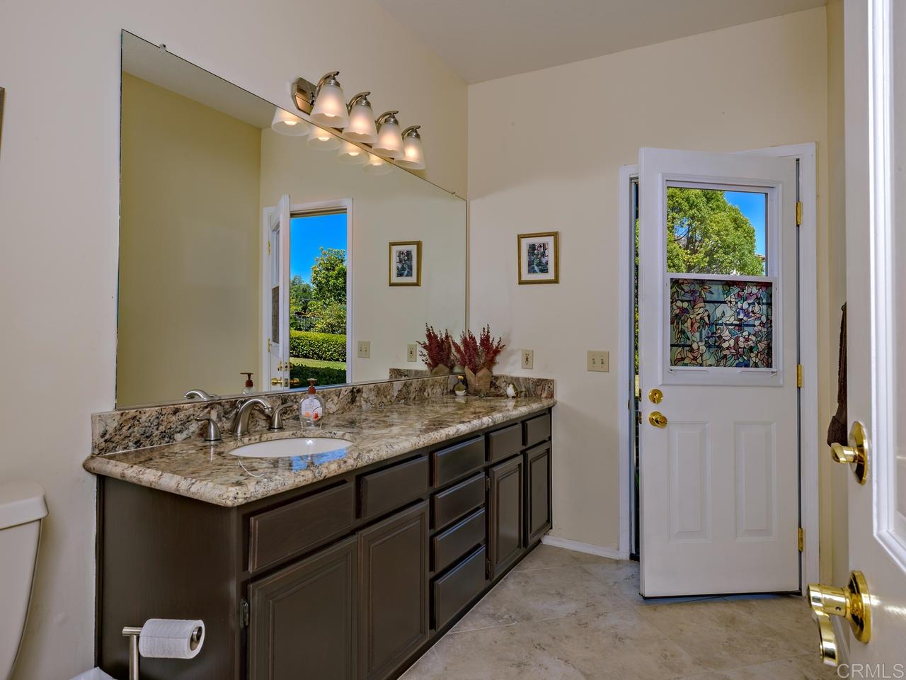 2291 Ritter Place Escondido, CA 92029 - Photo 11 of 25 Gallery Image 11