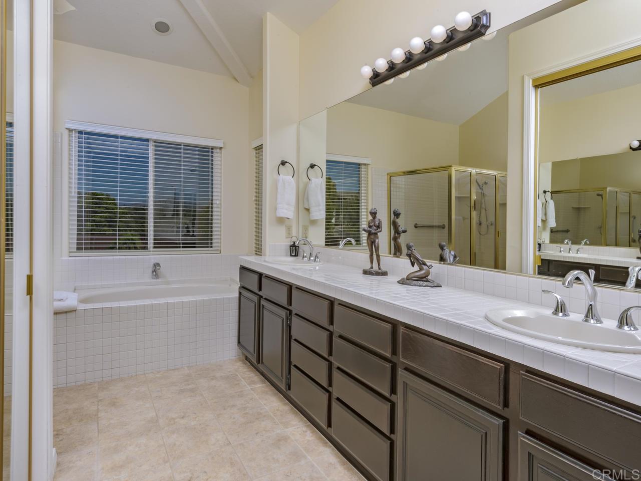 2291 Ritter Place Escondido, CA 92029 - Photo 14 of 25 Gallery Image 14