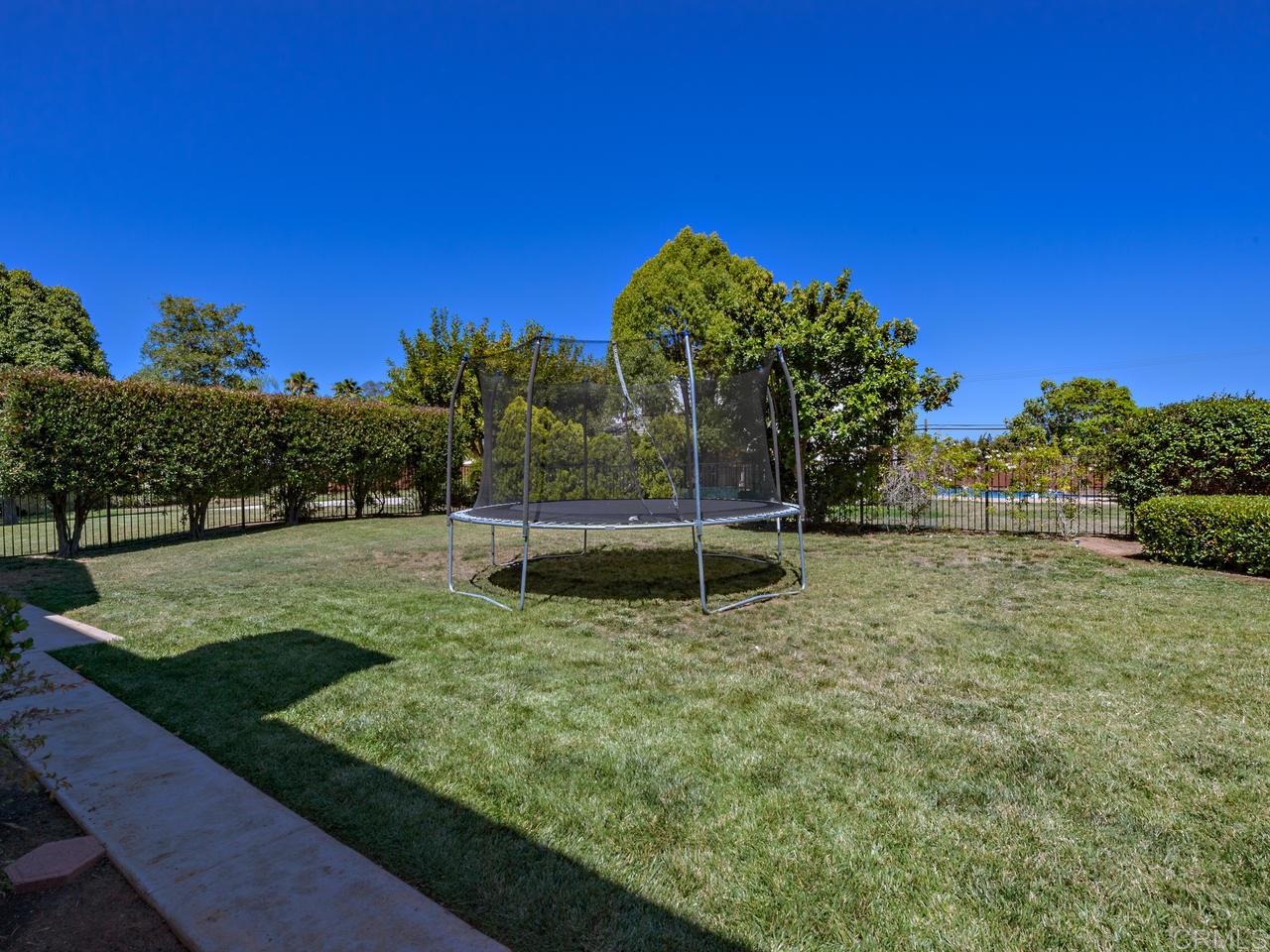 2291 Ritter Place Escondido, CA 92029 - Photo 18 of 25 Gallery Image 18