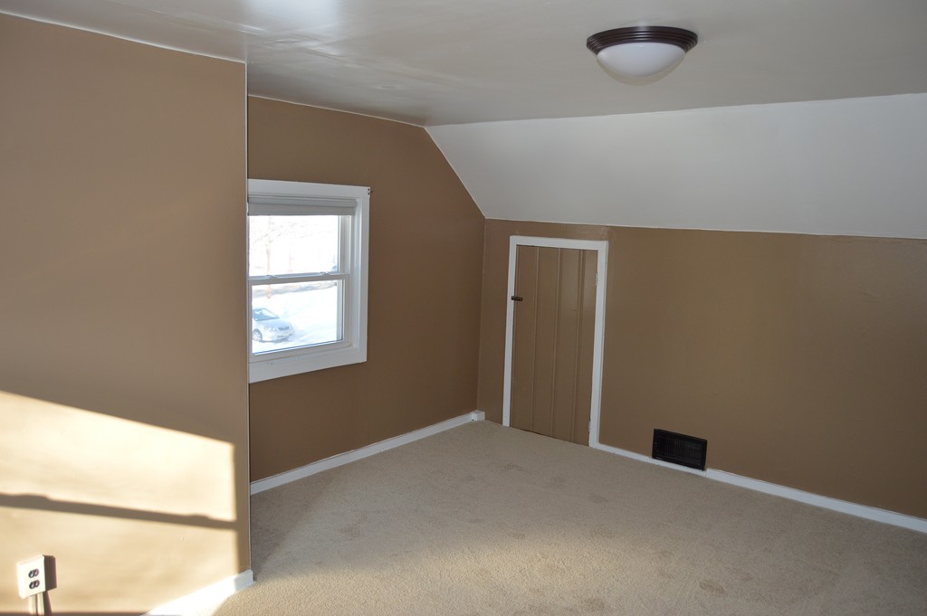 80 Leitch Street Springfield, MA 01109 - Photo 14 of 18