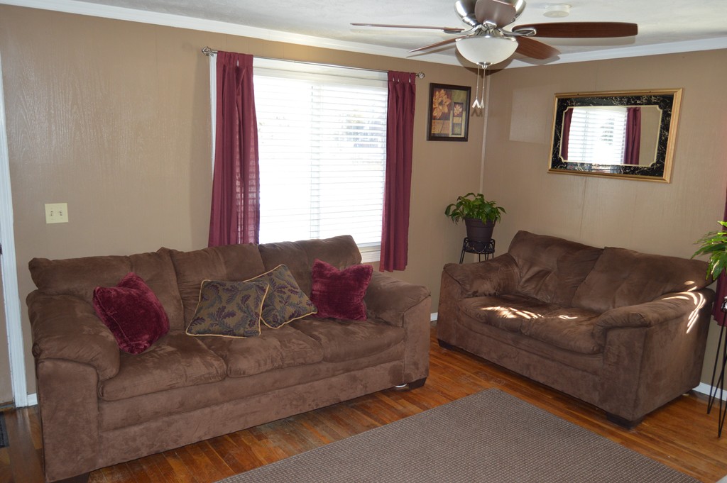 80 Leitch Street Springfield, MA 01109 - Photo 4 of 18