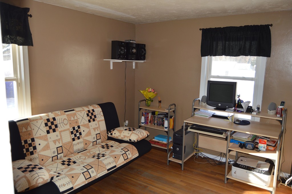 80 Leitch Street Springfield, MA 01109 - Photo 7 of 18