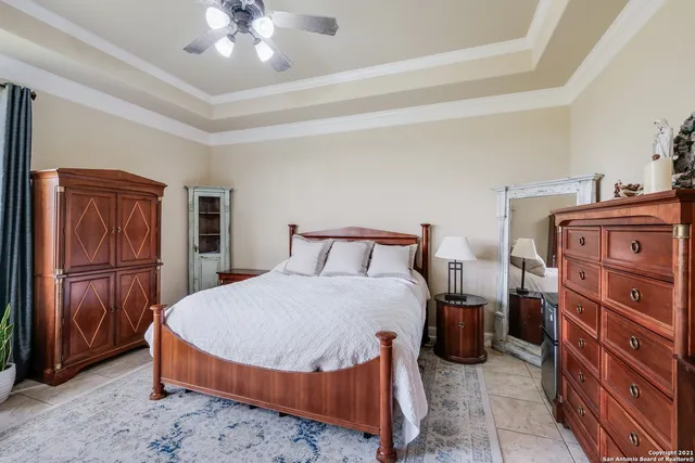 $3,950 | 18211 Branson Falls, San Antonio, TX 78255