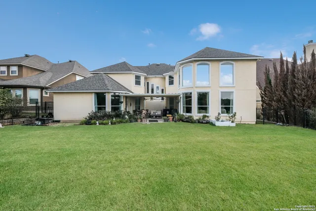 $3,950 | 18211 Branson Falls, San Antonio, TX 78255